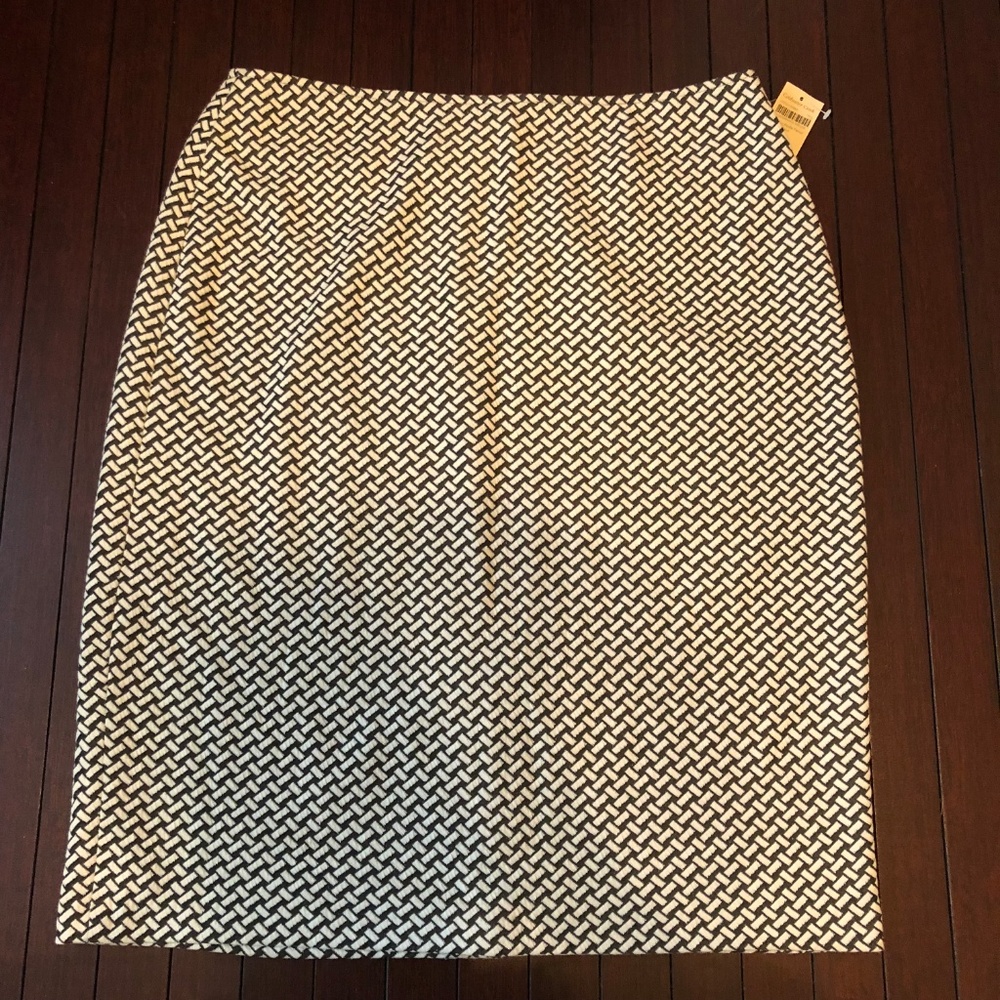 Coldwater Creek 16 Black/White Basket weave skirt